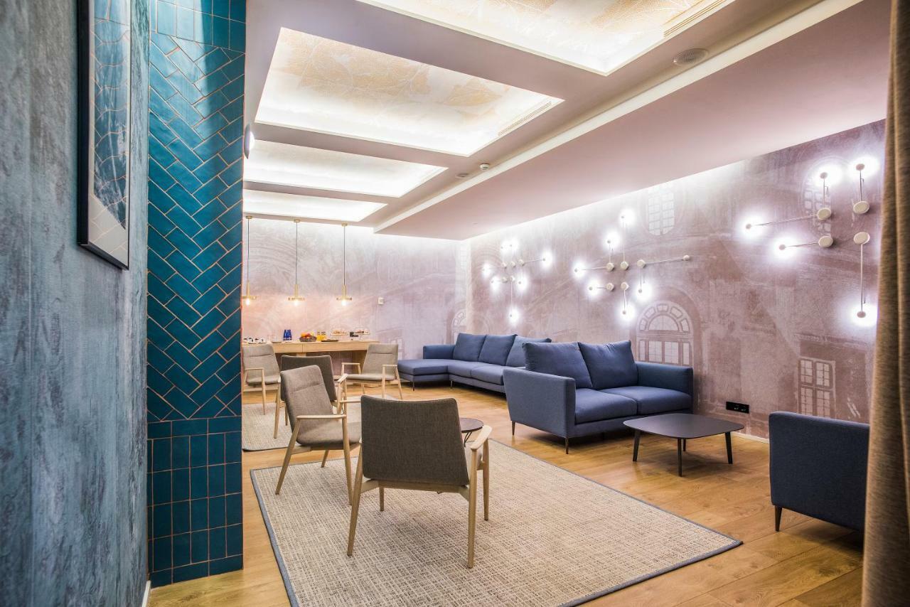 Sleep&Fly Hotel El Prat de Llobregat Buitenkant foto